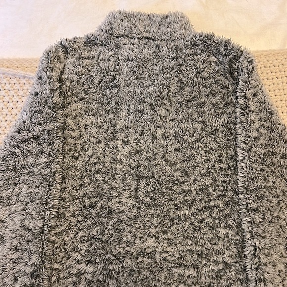 Cozy Weatherproof Vintage Sherpa sweater - Picture 4 of 4